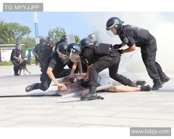 广州滑板队战术解析:防守与反击的完美结合与实践 广州滑板队战术解析:防守与反击的完美结合与实践