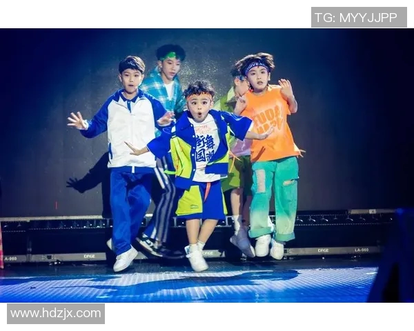 深圳街舞队中路突破革新引领街舞新风潮与文化变革探索 深圳街舞队中路突破革新引领街舞新风潮与文化变革探索