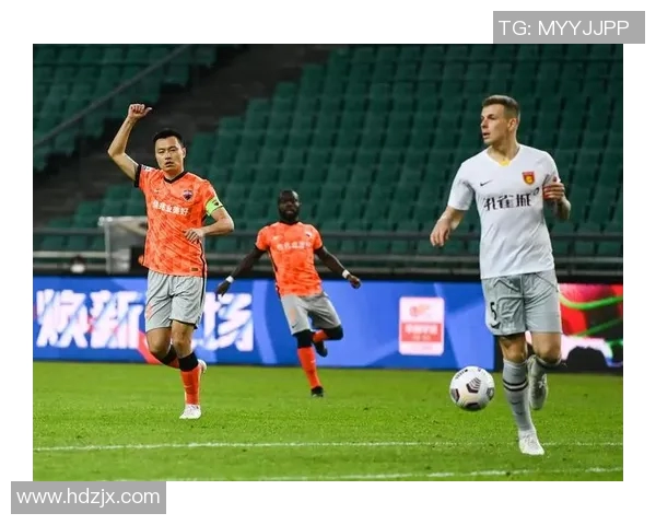 深圳足球队近期状态分析与表现评估的全面解读与展望 深圳足球队近期状态分析与表现评估的全面解读与展望